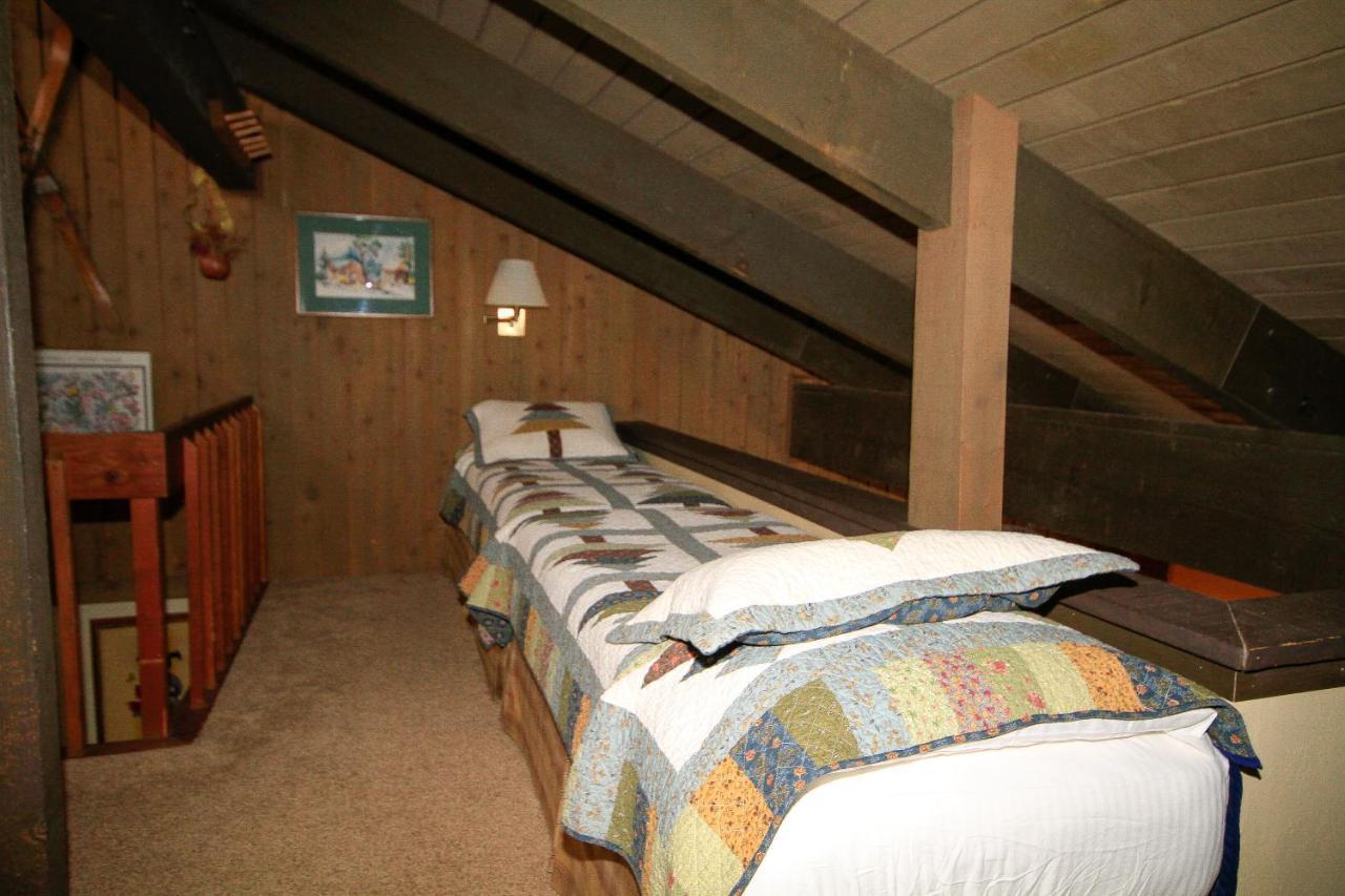 Discovery 4 #142, Loft Mammoth Lakes Exterior photo