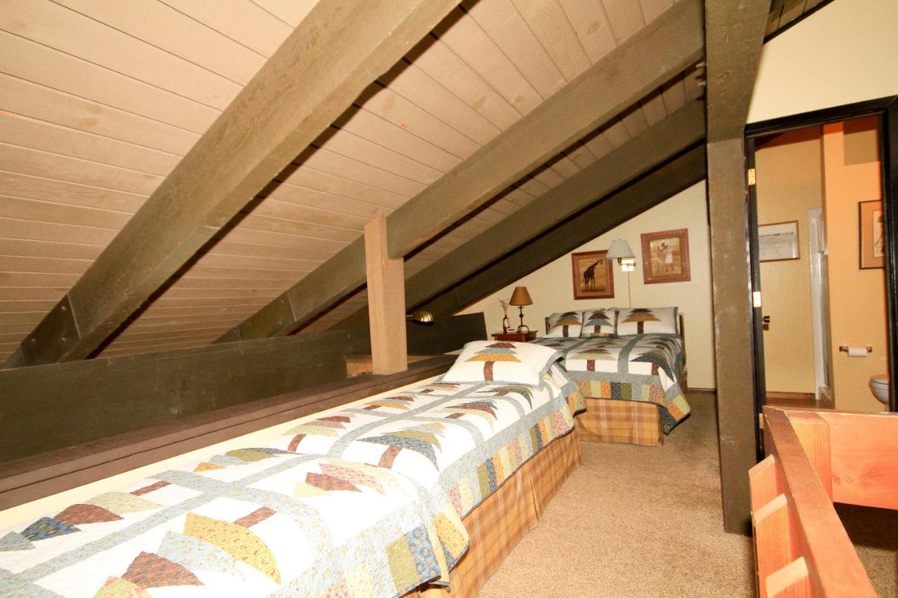 Discovery 4 #142, Loft Mammoth Lakes Exterior photo